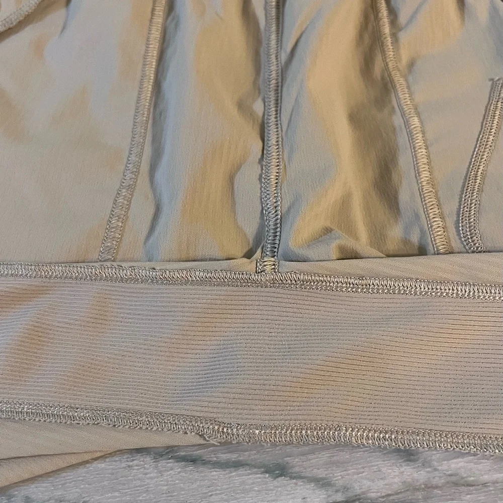 Lululemon Beyond the Studio Crop - Picture 14 of 16